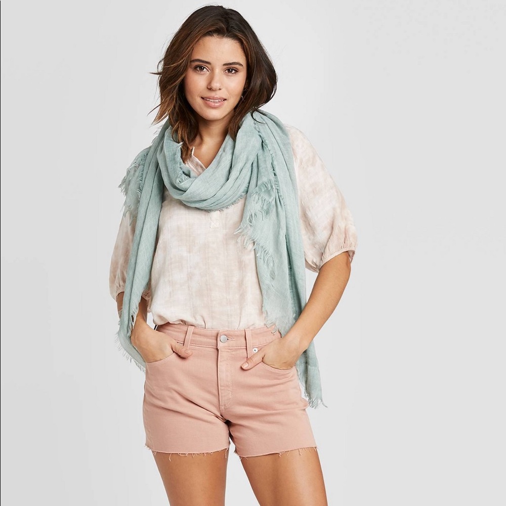 Women’s High-Rise Jean Shorts Universal Thread